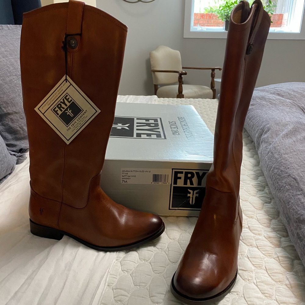 Frye Women’s Melissa Button 2 Leather Boots Sz 7